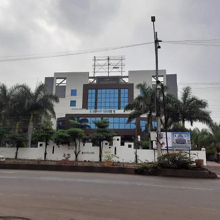 Grand Sarovar Portico, Latur Lātūr Exterior foto